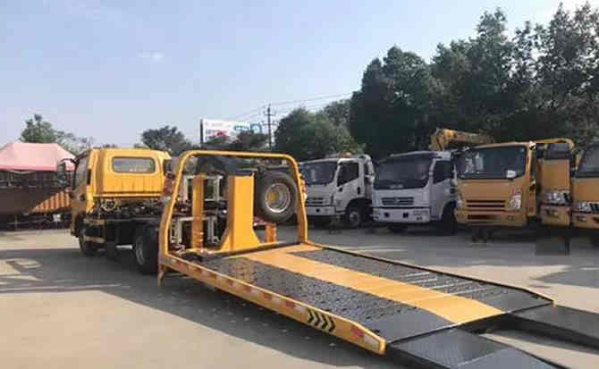 色达汽车中途维修案例